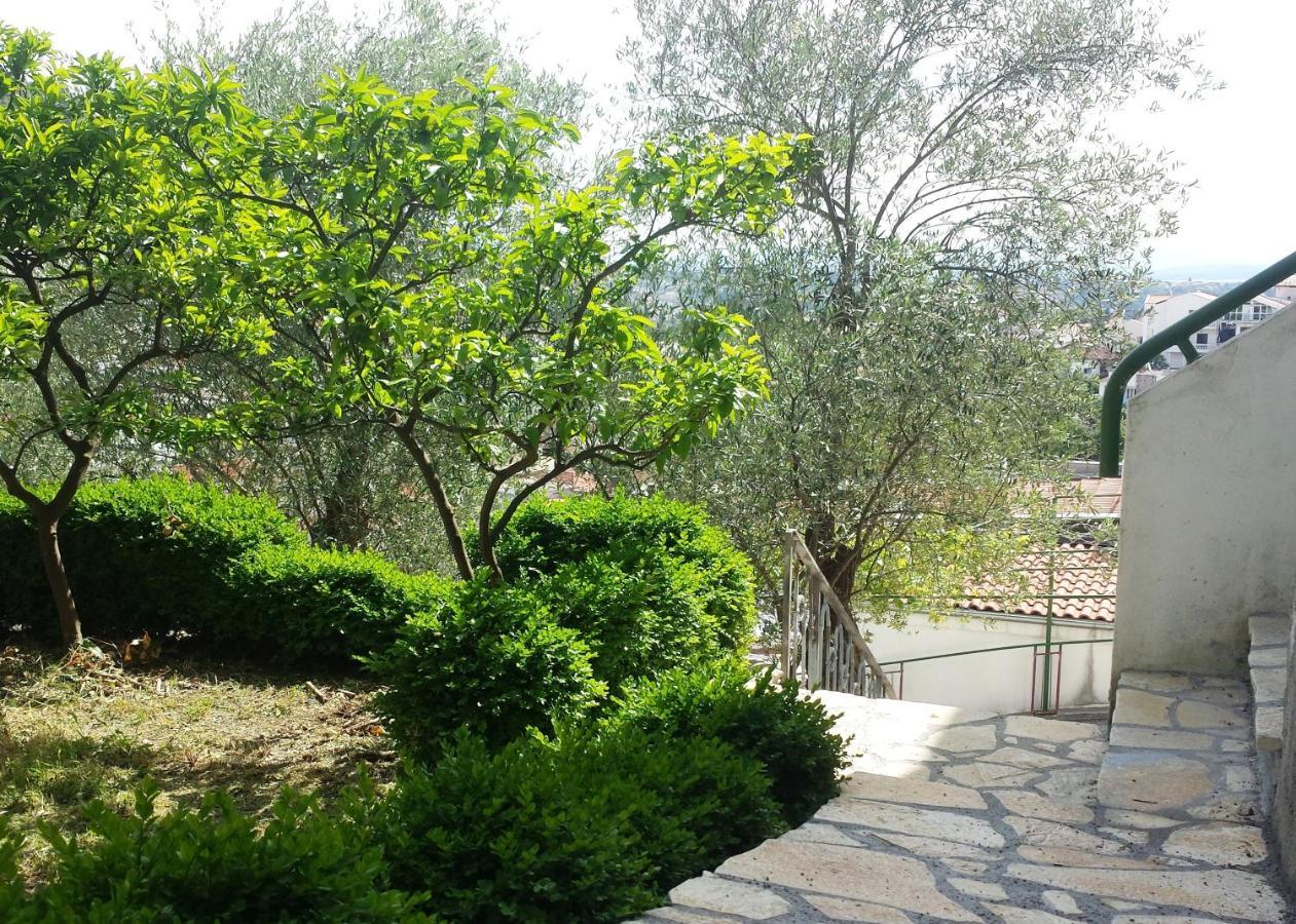 Hoxha Rooms أولتْسي المظهر الخارجي الصورة